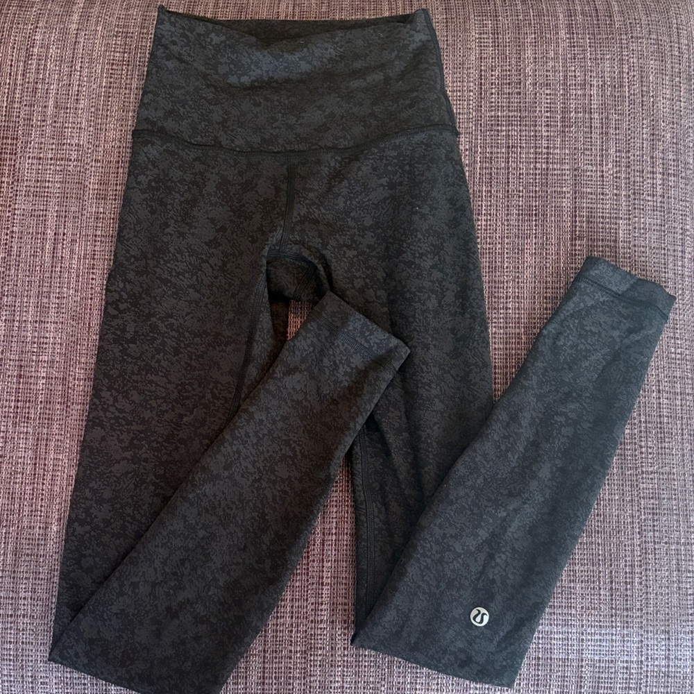 Lululemon Align Leggings 25" - Wild Thing Camo Deep Coal Multi - Size 0
